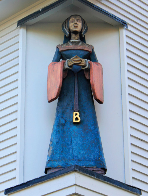 Anne Boleyn Statue