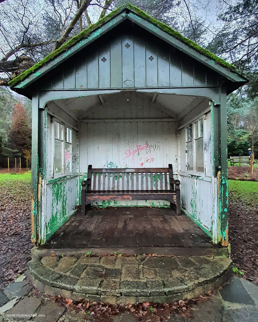 Coombe Wood Croydon seat