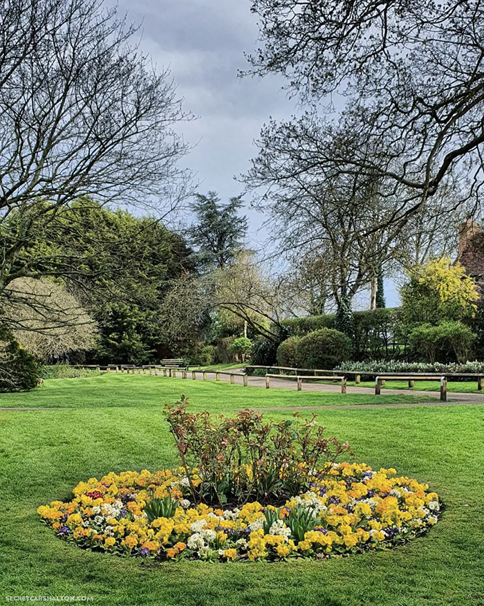 Reigate park