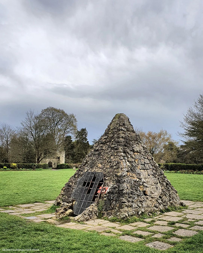 Reigate pyramid