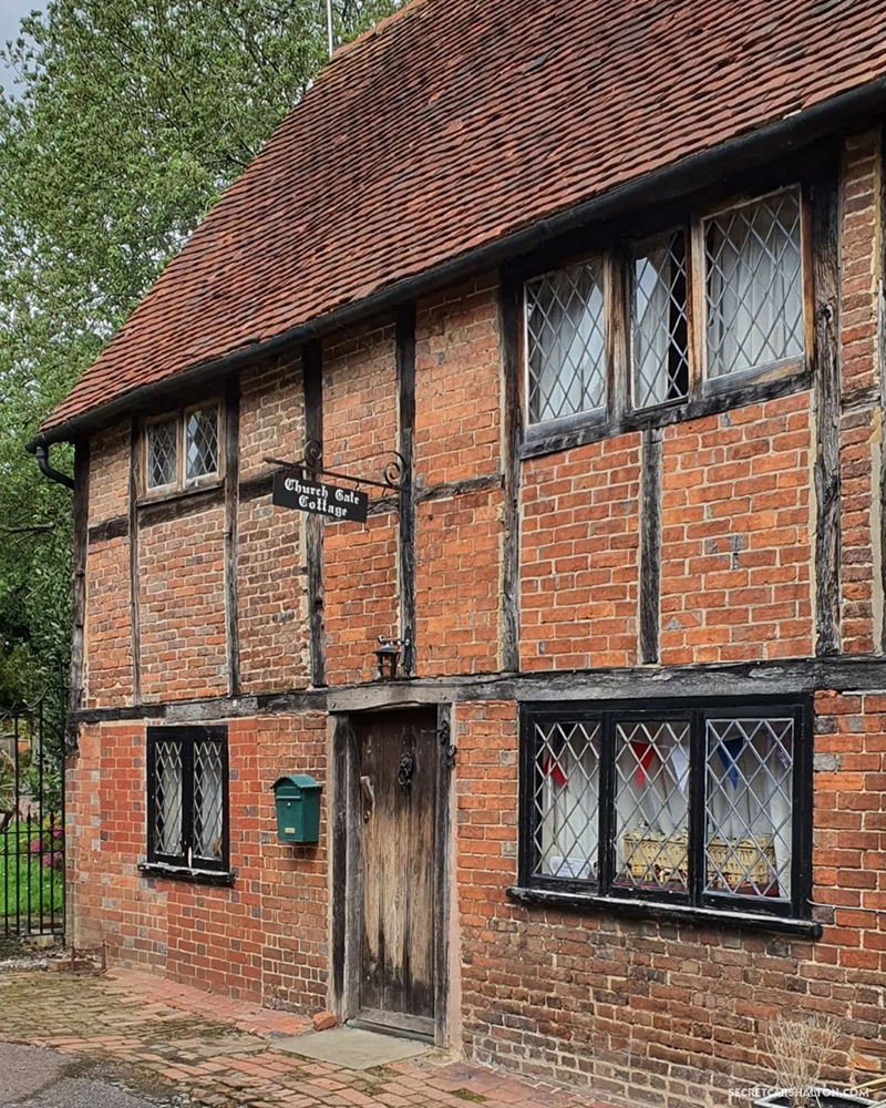 Lingfield House