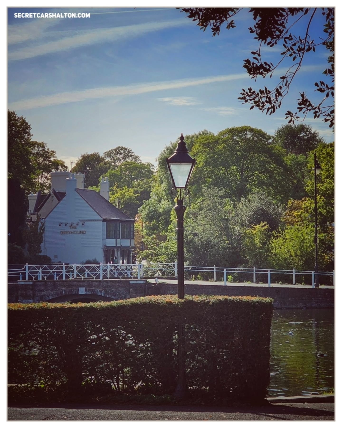 When there's a break in the traffic Carshalton looks pretty serene